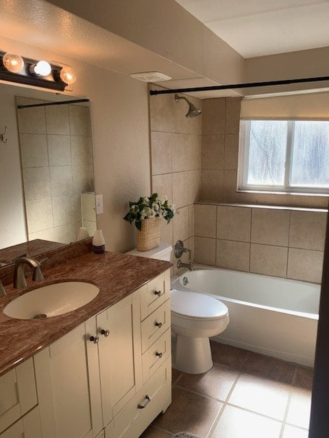 4715 Scenic Cir, Unit 4