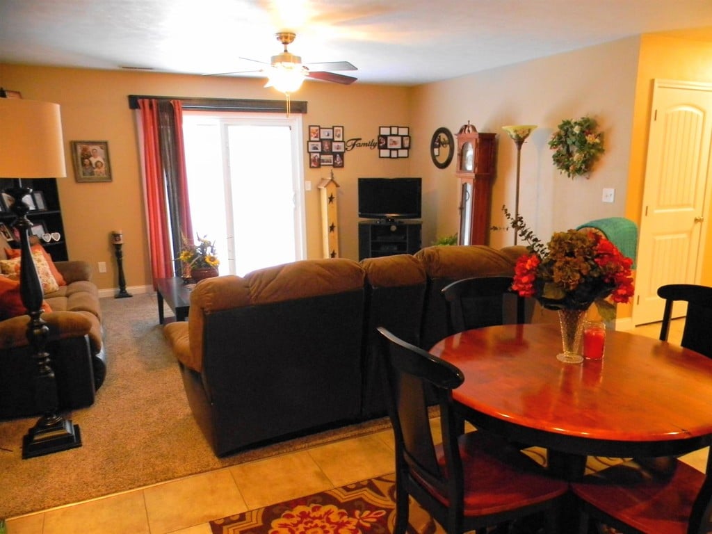 Cedar Creek Rentals Apartments in Carterville, IL