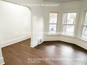 3298 W 98th St in Cleveland, OH - Building Photo - Building Photo