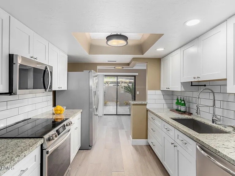 6159 E Indian School Rd in Scottsdale, AZ - Building Photo