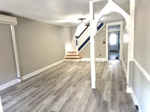 3710 Chestnut Ave in Baltimore, MD - Foto de edificio - Building Photo