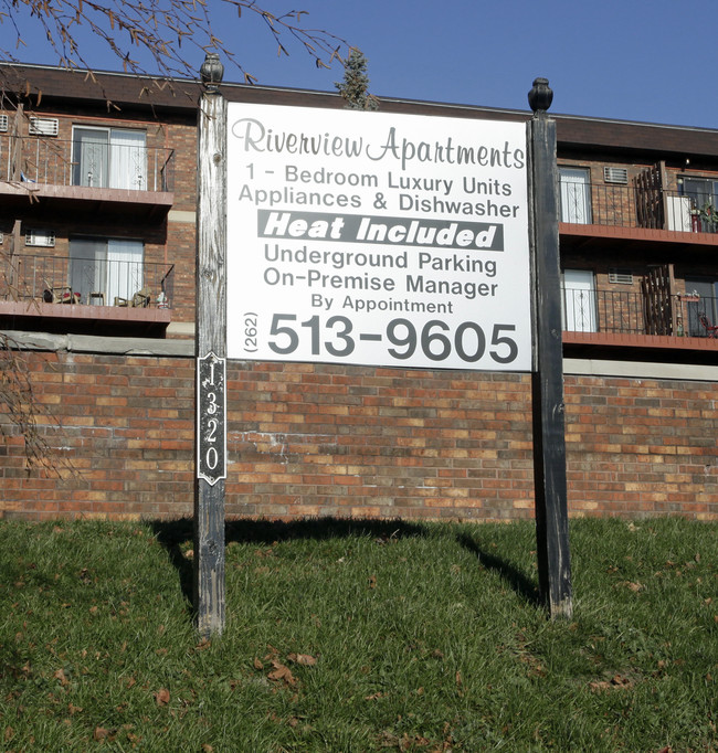 Riverview Apartments in Waukesha, WI - Building Photo - Building Photo