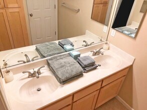 2604 Doral Way in Chico, CA - Building Photo - Building Photo