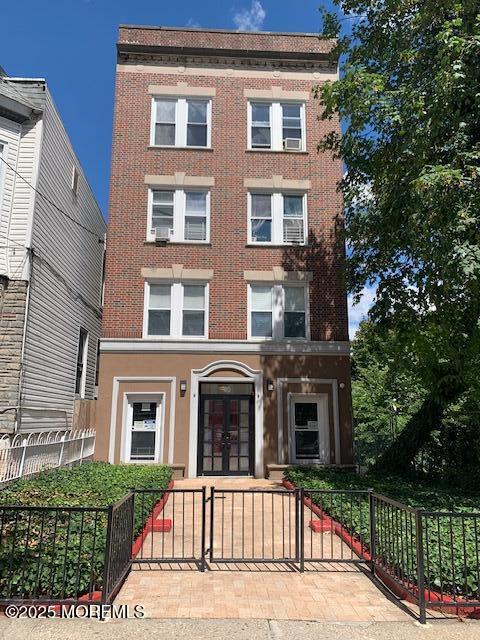 40 Booraem Ave in Jersey City, NJ - Foto de edificio