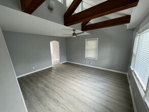 12208 Ridge Crest Dr in Louisville, KY - Building Photo - Building Photo