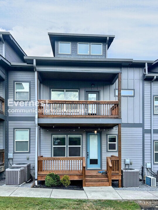 220 Croleywood Ln in Nashville, TN - Building Photo
