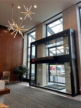 320 Fort Duquesne Blvd in Pittsburgh, PA - Building Photo - Building Photo