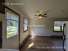 937 W Madison St in Platteville, WI - Building Photo - Building Photo