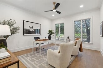 6 St Laurent Pl in Dallas, TX - Building Photo - Building Photo