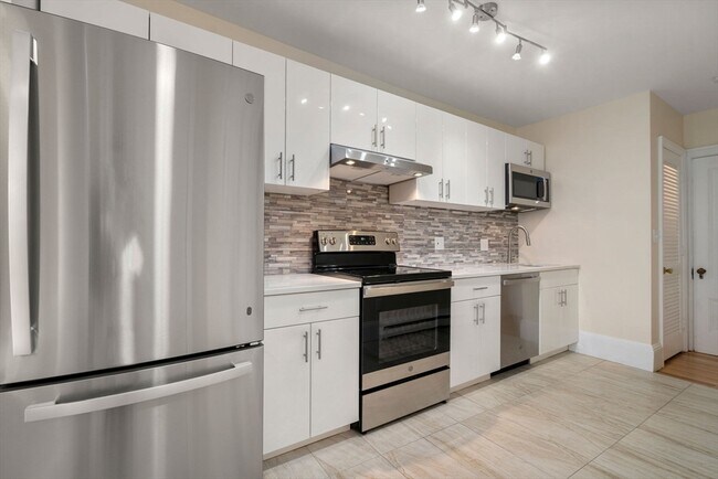 25 Hancock St in Boston, MA - Building Photo - Building Photo