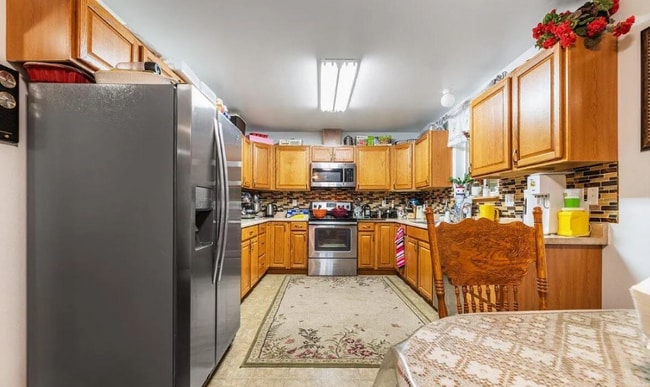 1631 W Vaunda Ave in Wasilla, AK - Building Photo - Building Photo