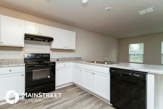 260 Hyacinth Ct in Poinciana, FL - Foto de edificio - Building Photo