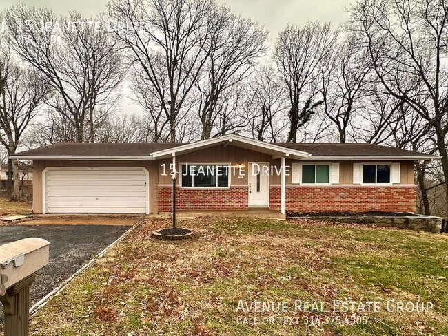 property at 15 Jeanette Dr