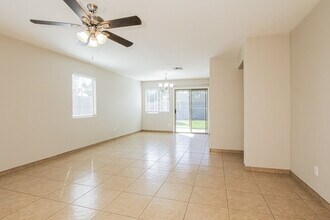 17463 W Ventura St in Surprise, AZ - Building Photo - Building Photo