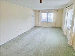 1000 49th Street N in St. Petersburg, FL - Building Photo - Building Photo