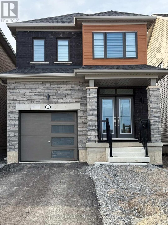 141 Velvet Wy in Thorold, ON - Building Photo