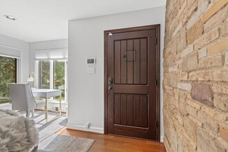 31 Woodland Dr in Pittsburgh, PA - Building Photo - Building Photo