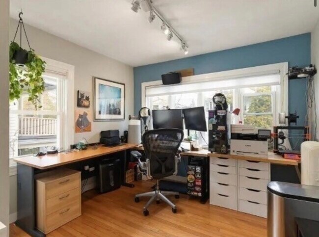 15 Cypress Rd in Medford, MA - Building Photo - Building Photo