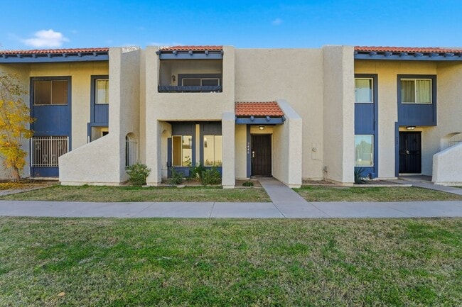 property at 5446 W El Caminito Dr