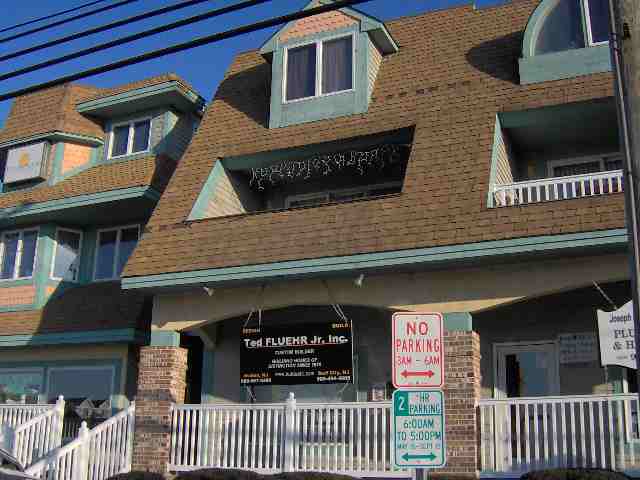 3003 Dune Dr in Avalon, NJ - Building Photo