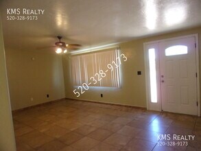5625 S Irving Dr in Tucson, AZ - Building Photo - Building Photo