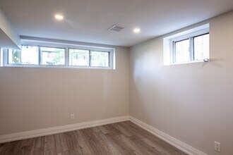 34 Robindale Ave in Toronto, ON - Building Photo - Building Photo