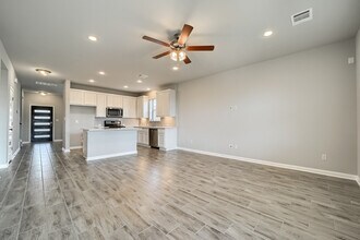 2924 Sage Ranch Dr in Leander, TX - Building Photo - Building Photo
