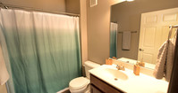 Walnut Lake Apartments in Urbandale, IA - Building Photo - Building Photo