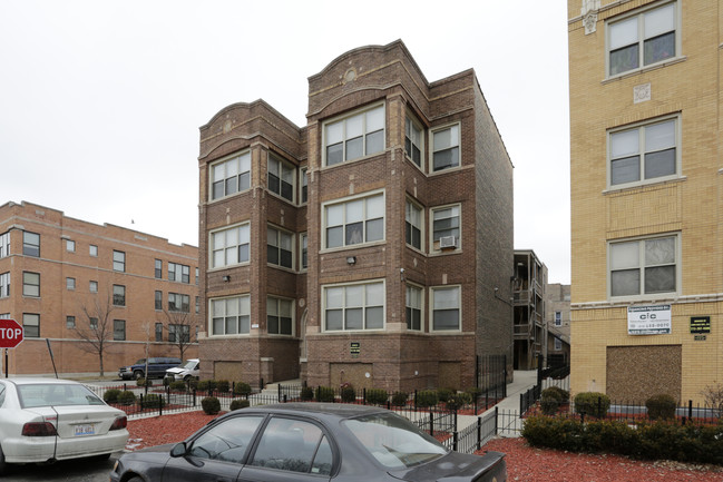 3658 W Douglas Blvd in Chicago, IL - Building Photo - Building Photo