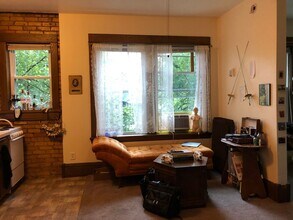 Franklin in Minneapolis, MN - Foto de edificio - Interior Photo