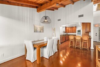 16936 Via De Santa Fe in Rancho Santa Fe, CA - Building Photo - Building Photo