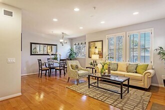 346 Bryant St in Mountain View, CA - Building Photo - Building Photo