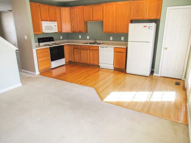 21351 Jettison Dr in Lexington Park, MD - Building Photo - Building Photo