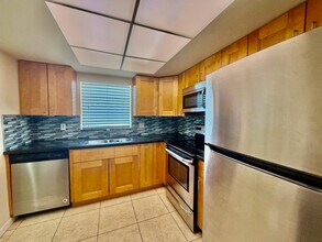 5811 NE 14th Rd in Fort Lauderdale, FL - Building Photo - Building Photo