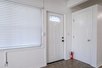 927 W Olympia Ave in Punta Gorda, FL - Building Photo - Building Photo