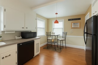 3549 Bainbridge Rd in Cleveland Heights, OH - Building Photo - Building Photo