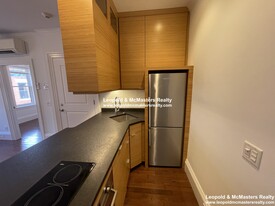 103 Myrtle St, Unit 7 Apartamentos