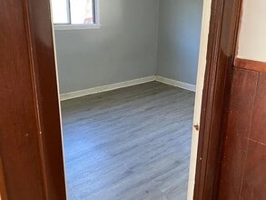 108 Hook Rd in Carpentersville, IL - Building Photo - Building Photo