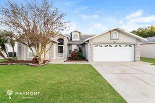 8437 Yearling Ln in New Port Richey, FL - Building Photo