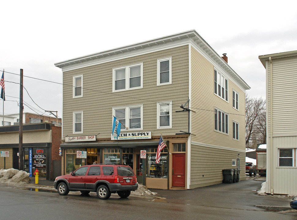 358 Kelley St in Manchester, NH - Foto de edificio