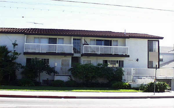 1022 E Wilson Ave in Glendale, CA - Foto de edificio