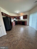 103 Goods Wy in Waynesboro, PA - Building Photo