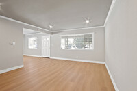 1563 Santa Ana Ave, Unit A in Costa Mesa, CA - Building Photo - Building Photo