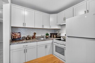 378 Sheffield P in West Palm Beach, FL - Building Photo