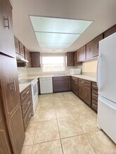 513 SE 24th Ave, Unit #1 in Cape Coral, FL - Foto de edificio - Building Photo