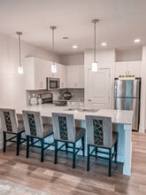 Avanti Legacy Valor Heights - SENIOR LIVING in McAllen, TX - Foto de edificio - Building Photo
