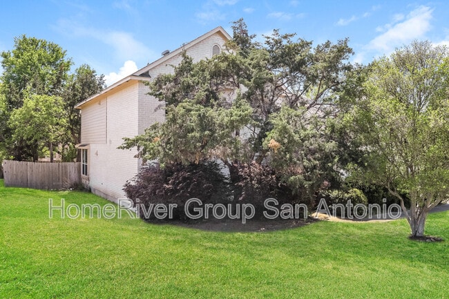 1226 Golf Canyon in San Antonio, TX - Building Photo - Building Photo