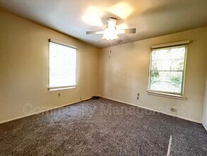 4322 Chelsea Dr in Baton Rouge, LA - Foto de edificio - Building Photo