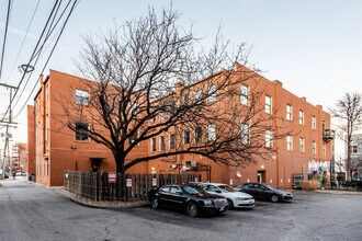 412 Delaware St in Kansas City, MO - Building Photo - Building Photo