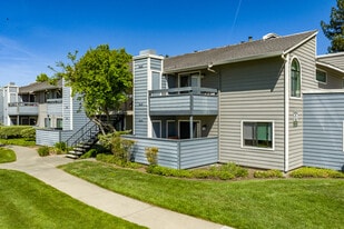 Park Vue in Santa Rosa, CA - Building Photo